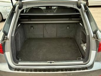 Audi A4 AVANT TDI S LINE BLACK EDITION