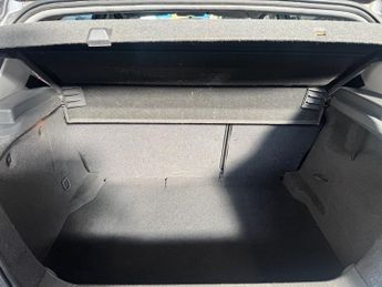 Vauxhall Astra DESIGN 16V E4