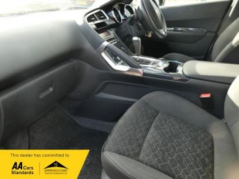 Peugeot 3008 HDI ACTIVE