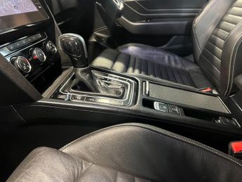 Volkswagen Passat 1.6 TDI SEL DSG Euro 6 (s/s)