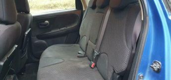 Nissan Note 1.6 16v SE Hatchback 5dr Petrol Automatic (166 g/km, 109 bhp)