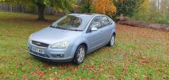 Ford Focus 1.6 Ghia Hatchback 5dr Petrol Automatic (184 g/km, 99 bhp)