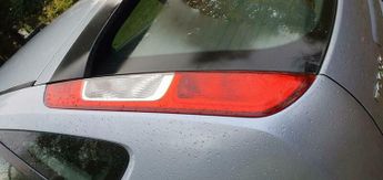 Ford Focus 1.6 Ghia Hatchback 5dr Petrol Automatic (184 g/km, 99 bhp)