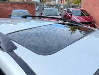 Toyota RAV4 2.0 VVT-i VX SUV 5dr Petrol Automatic 4WD (224 g/km, 147 bhp)