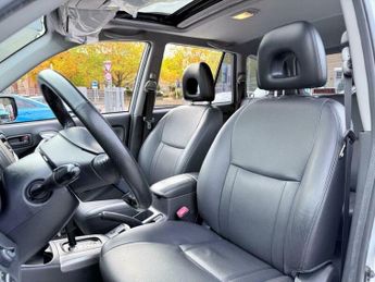 Toyota RAV4 2.0 VVT-i VX SUV 5dr Petrol Automatic 4WD (224 g/km, 147 bhp)