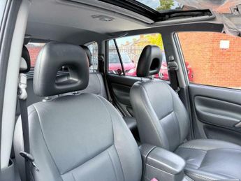Toyota RAV4 2.0 VVT-i VX SUV 5dr Petrol Automatic 4WD (224 g/km, 147 bhp)