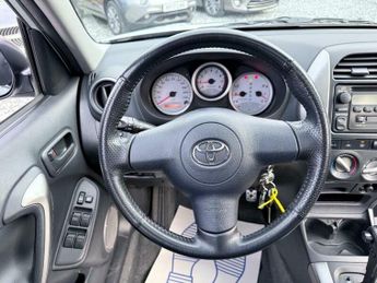 Toyota RAV4 2.0 VVT-i VX SUV 5dr Petrol Automatic 4WD (224 g/km, 147 bhp)