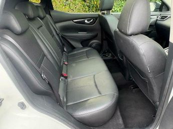 Nissan Qashqai 1.6 dCi Tekna XTRON 2WD Euro 5 (s/s) 5dr