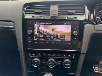 Volkswagen Golf 2.0 TDI GTD BlueLine DSG Euro 6 (s/s) 5dr