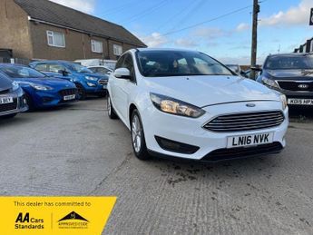 Ford Focus 1.0T EcoBoost Zetec Hatchback 5dr Petrol Manual Euro 6 (s/s) (12