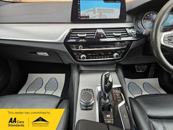 BMW 5 SERIES 2.0 520d M SPORT