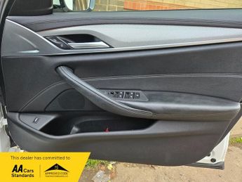 BMW 5 SERIES 2.0 520d M SPORT