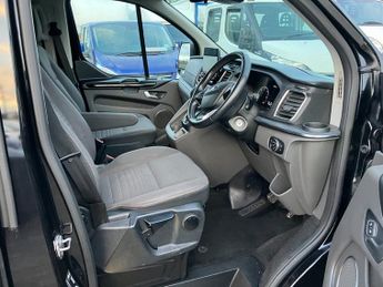 Ford TOURNEO CUSTOM FORD TOURNEO CUSTOM TITANIUM 5 SEATER WITH AIRCON AND HEATED SEA