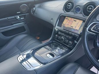 Jaguar XJ 5.0 V8 Supersport Saloon 4dr Petrol Auto Euro 5 (510 ps)