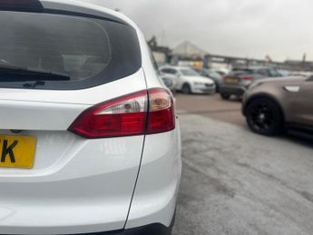 Ford Focus 2.0 TDCi Titanium X Estate 5dr Diesel Powershift Euro 5 (163 ps)