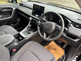 Toyota RAV4 VVT-I DESIGN