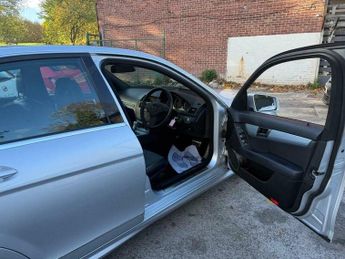 Mercedes-Benz C Class 2.1 C220 CDI BlueEfficiency Sport Auto Euro 5 4dr