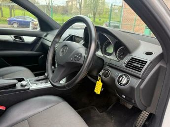 Mercedes-Benz C Class 2.1 C220 CDI BlueEfficiency Sport Auto Euro 5 4dr