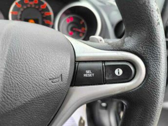 Honda Jazz I-VTEC ES I-SHIFT