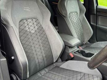 Volkswagen Golf 1.5 eTSI MHEV R-Line Hatchback 5dr Petrol Hybrid DSG Euro 6 (s/s