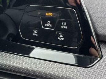 Volkswagen Golf 1.5 eTSI MHEV R-Line Hatchback 5dr Petrol Hybrid DSG Euro 6 (s/s