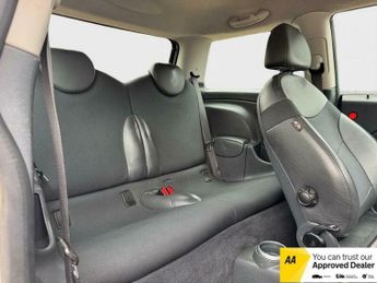 MINI Hatch 1.6 Cooper CVT Euro 3 3dr