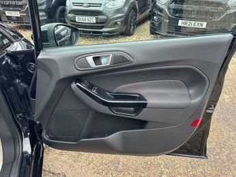 Ford Fiesta 1.6 Titanium Powershift Euro 5 5dr