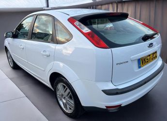 Ford Focus 2.0 Ghia Hatchback 5dr Petrol Automatic (192 g/km, 143 bhp)