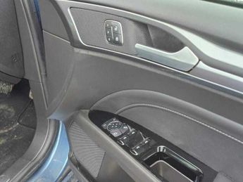 Ford Mondeo TITANIUM EDITION HEV