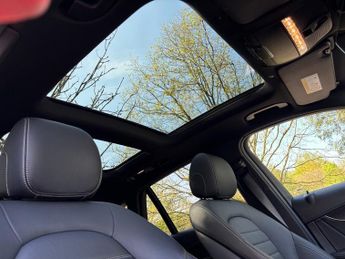 Mercedes GLC Class GLC 300 D 4MATIC AMG LINE PREMIUM PLUS