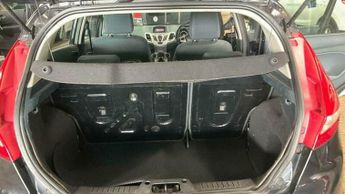 Ford Fiesta 1.4 Zetec 5dr