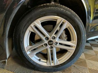 Audi Q5 2.0 TDI 40 S line S Tronic quattro Euro 6 (s/s) 5dr