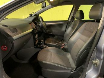 Vauxhall Astra 1.8i 16v Design 5dr
