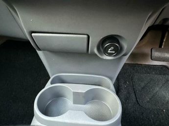 Nissan Almera Tino 1.8 SVE 5dr