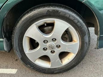 Nissan Almera Tino 1.8 SVE 5dr