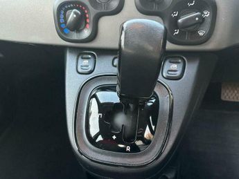 Fiat Panda 0.9 TwinAir Easy Dualogic Euro 5 (s/s) 5dr
