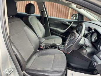 Vauxhall Astra 2.0 CDTi SE Auto Euro 5 5dr