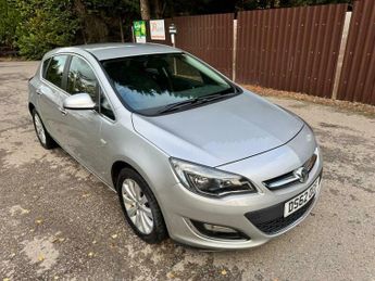 Vauxhall Astra 2.0 CDTi SE Auto Euro 5 5dr