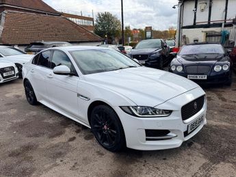 Jaguar XE R-SPORT