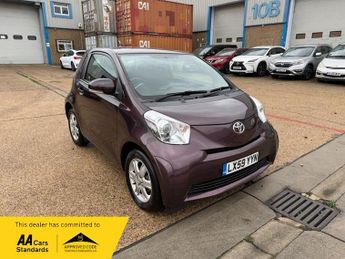 Toyota iQ 1.0 VVT-i Multidrive 3dr