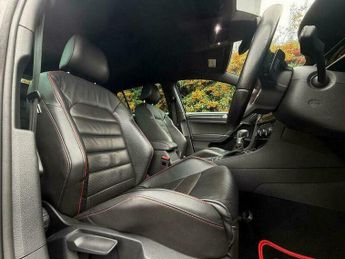 Volkswagen Golf GTi 2.0 TSI BlueMotion Tech GTI DSG Euro 6 (s/s) 5dr