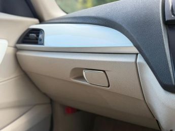 BMW 1 Series 1.6 Fashionista Edition- Exclusive