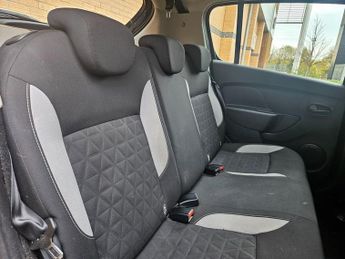 Dacia Sandero STEPWAY LAUREATE DCI