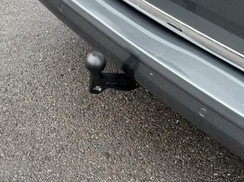 Volkswagen Caravelle 2.0 BiTDI BlueMotion Tech Executive MPV 5dr Diesel DSG Euro 6 (s