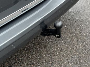 Volkswagen Caravelle 2.0 BiTDI BlueMotion Tech Executive MPV 5dr Diesel DSG Euro 6 (s