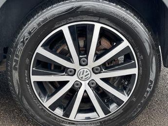 Volkswagen Caravelle 2.0 BiTDI BlueMotion Tech Executive MPV 5dr Diesel DSG Euro 6 (s