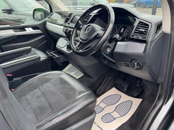 Volkswagen Caravelle 2.0 BiTDI BlueMotion Tech Executive MPV 5dr Diesel DSG Euro 6 (s