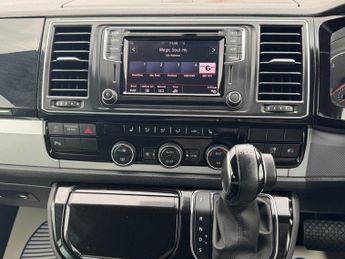 Volkswagen Caravelle 2.0 BiTDI BlueMotion Tech Executive MPV 5dr Diesel DSG Euro 6 (s