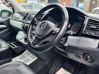 Volkswagen Caravelle 2.0 BiTDI BlueMotion Tech Executive MPV 5dr Diesel DSG Euro 6 (s