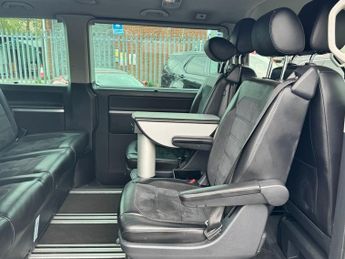 Volkswagen Caravelle 2.0 BiTDI BlueMotion Tech Executive MPV 5dr Diesel DSG Euro 6 (s